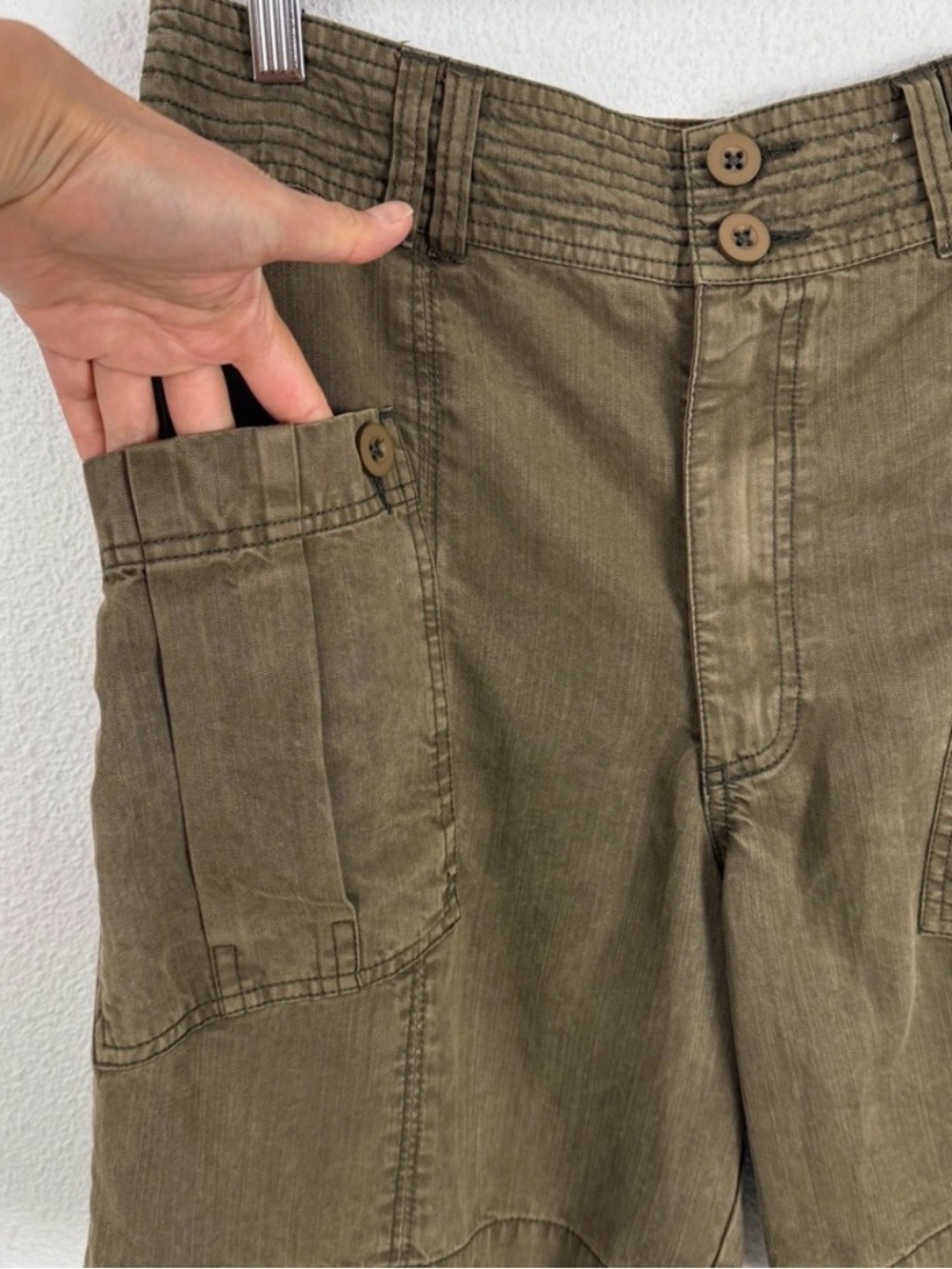 Sundance Garden Joy Tencel Bermuda Cargo Shorts 8 - Picture 4 of 7
